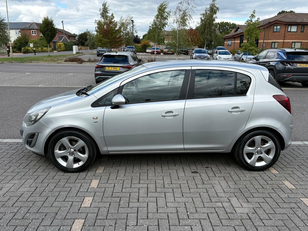 Vauxhall Corsa 1.4 16V Se Euro 5 Black #4