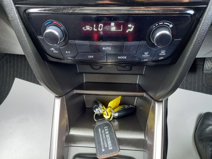 Suzuki Vitara Sz-t Silver #29