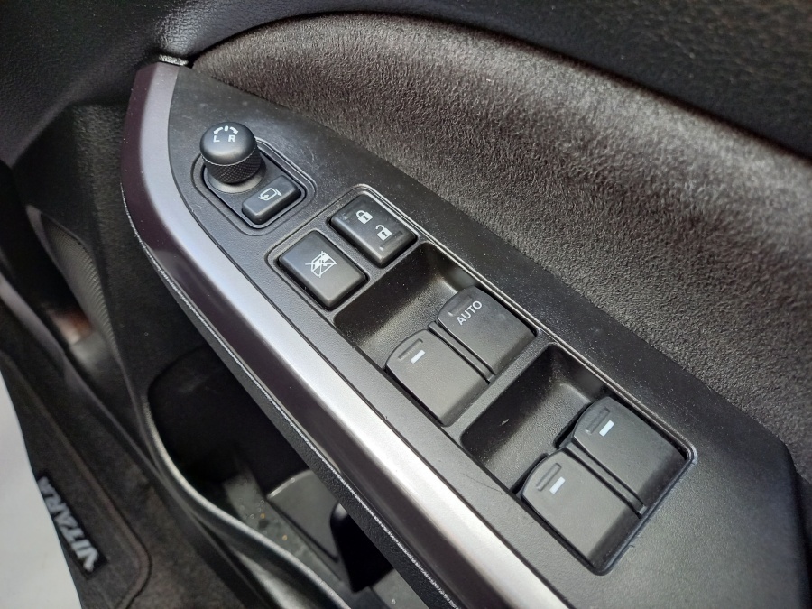 Suzuki Vitara Sz-t Silver #20
