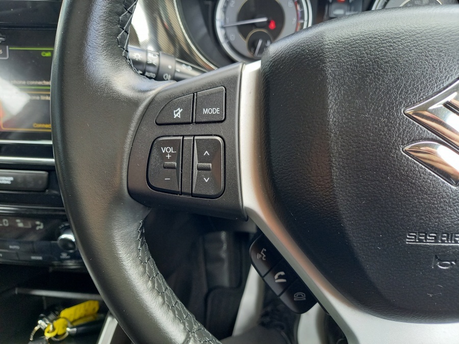 Suzuki Vitara Sz-t Silver #25