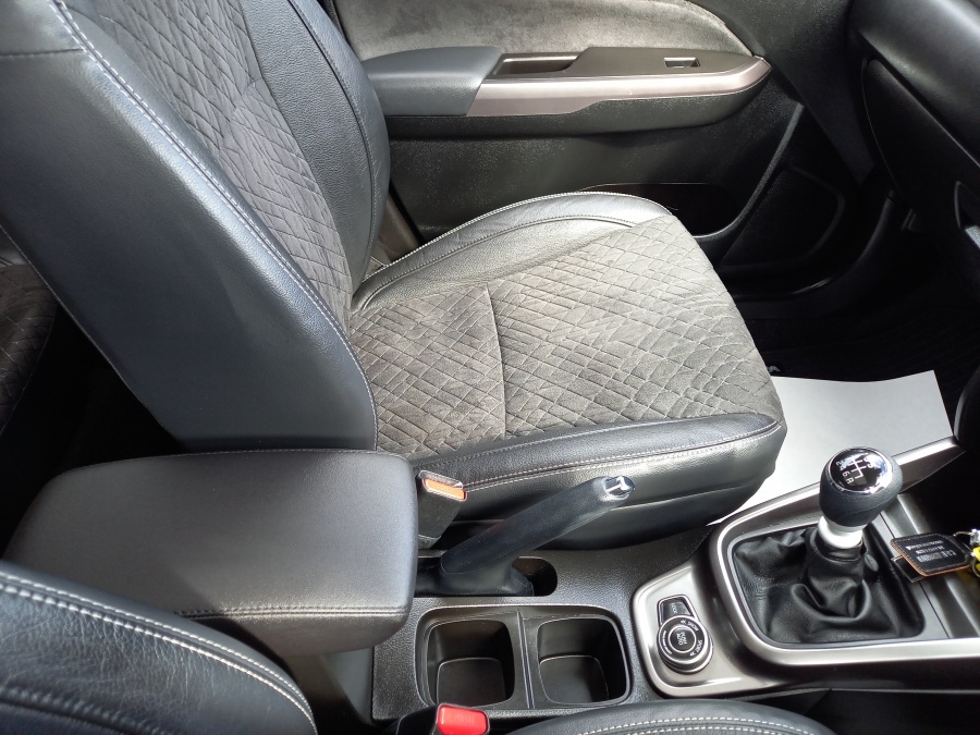 Suzuki Vitara Sz-t Silver #26