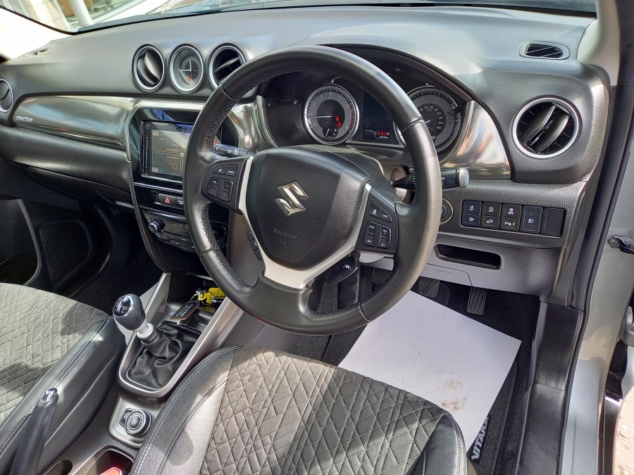 Suzuki Vitara Sz-t Silver #18