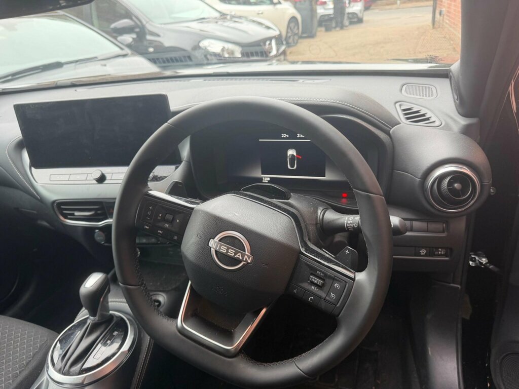 Nissan Juke Hatchback Grey #3
