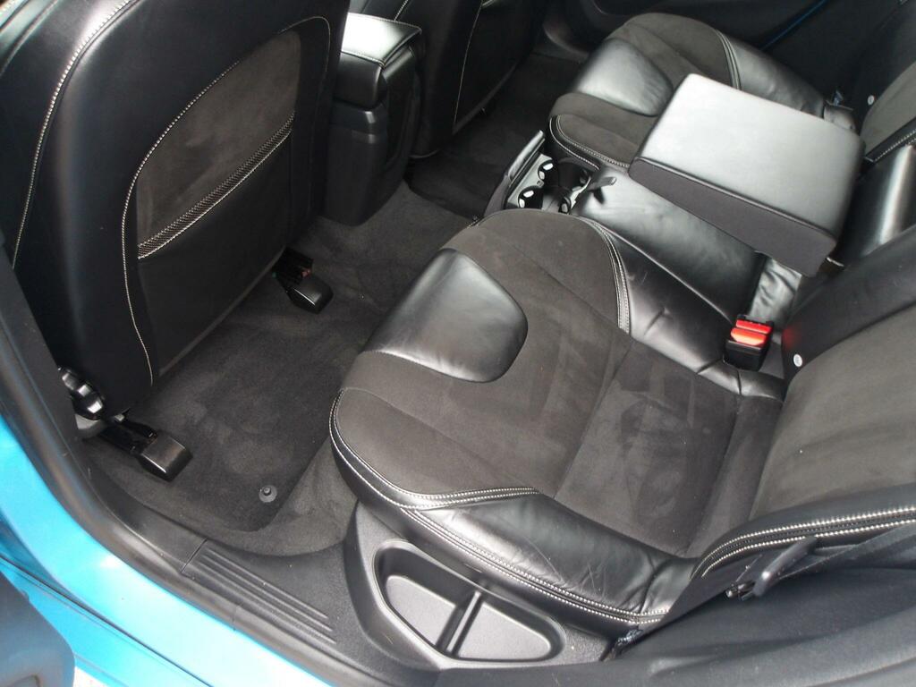 Volvo V40 D2 Se Black #13