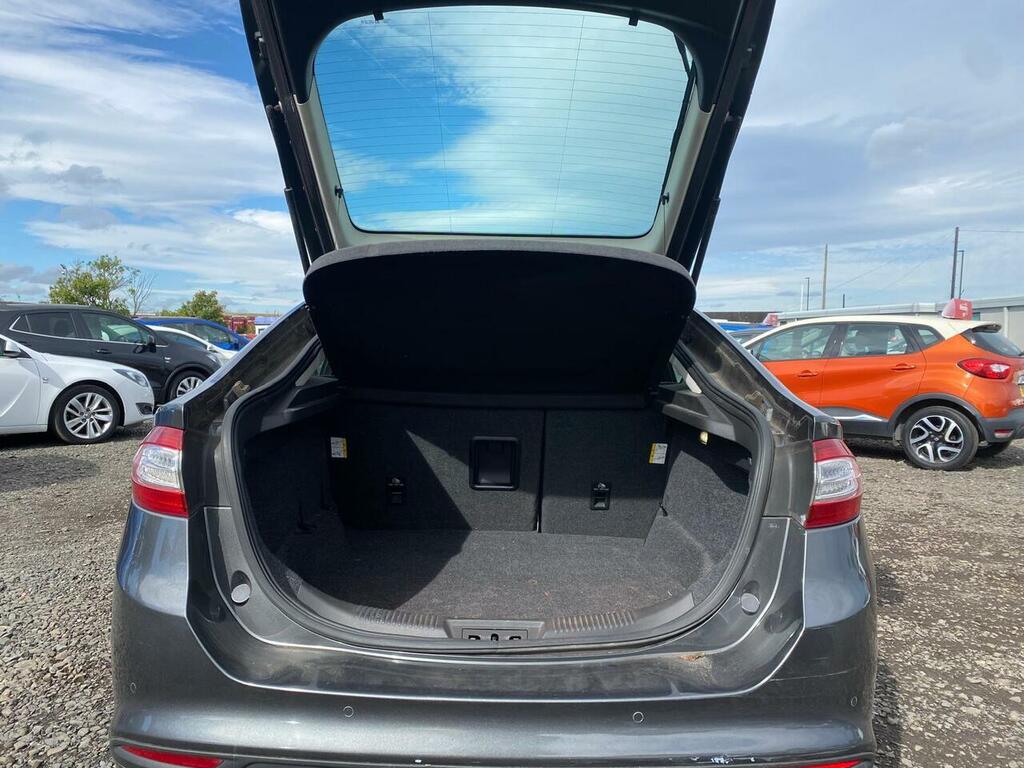 Ford Mondeo 1.5 Titanium 159 Bhp Black #8