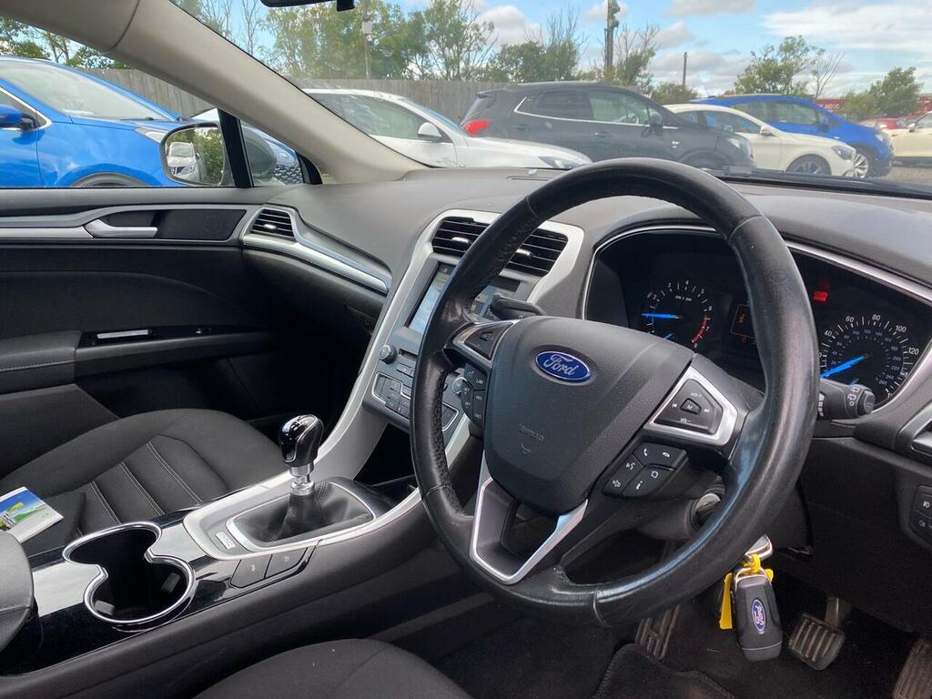 Ford Mondeo 1.5 Titanium 159 Bhp Black #22