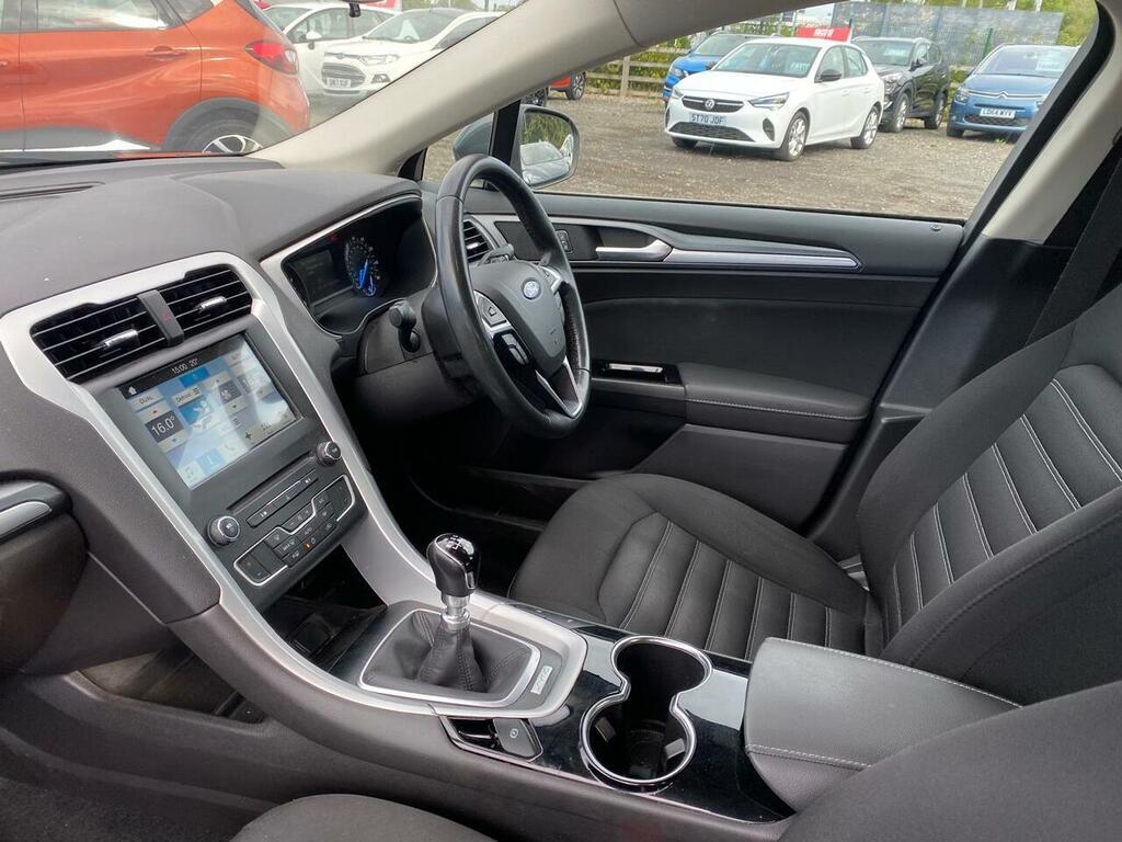 Ford Mondeo 1.5 Titanium 159 Bhp Black #20