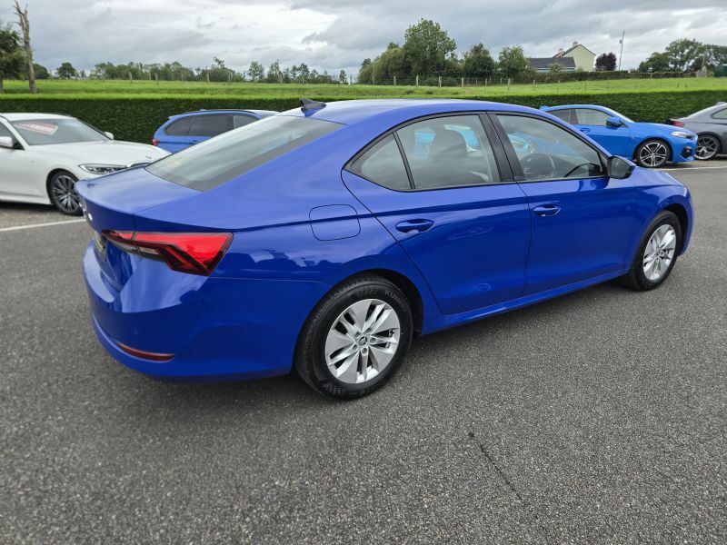 Skoda Octavia 2.0Tdi Se S Blue #5