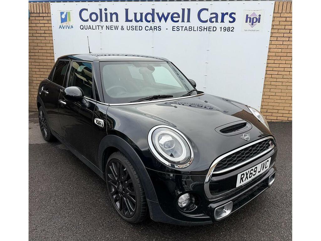Mini Hatch 2.0 Cooper S Exclusive Steptronic Euro 6 Ss RX69JVC Black #2