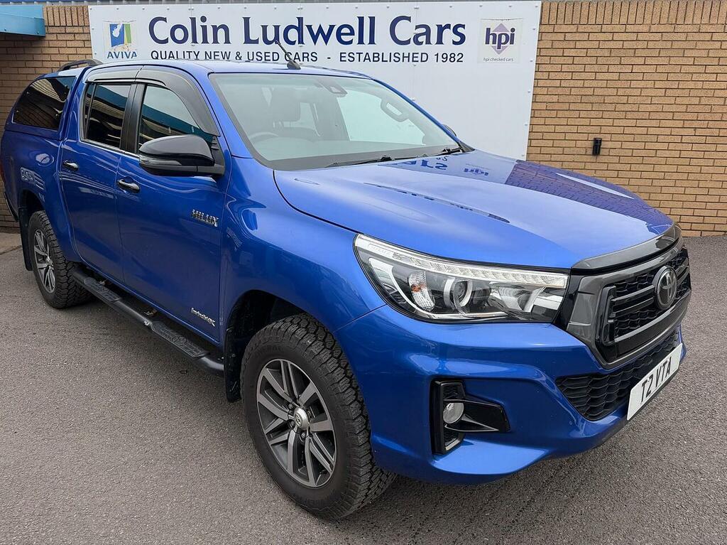 Toyota HILUX 2.4 D-4d Invincible X Pickup Double Cab Blue