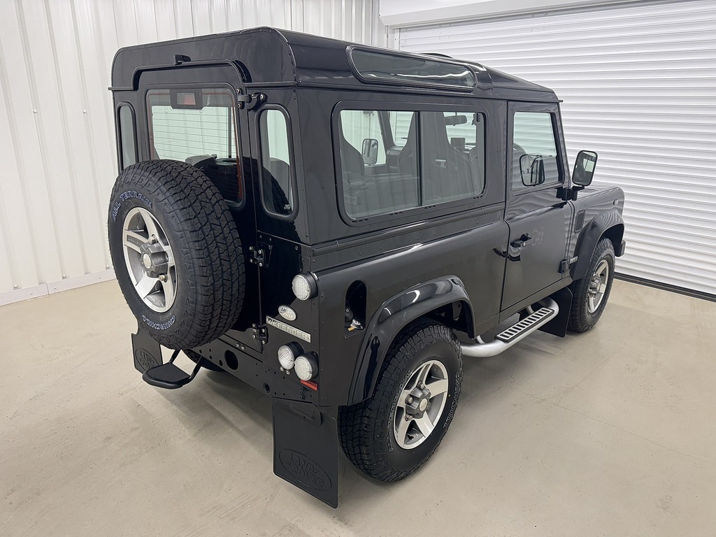 Land Rover Defender 90 Suv Green #8