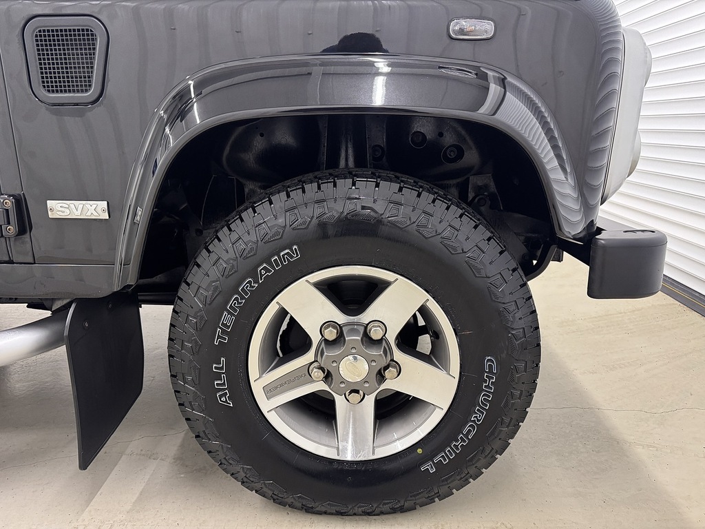 Land Rover Defender 90 Suv Green #27