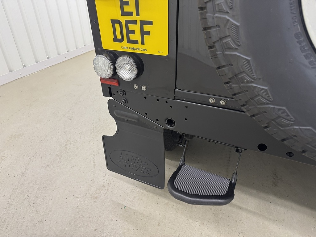 Land Rover Defender 90 2.4 Tdci Svx Station Wagon 4Wd S Black #6