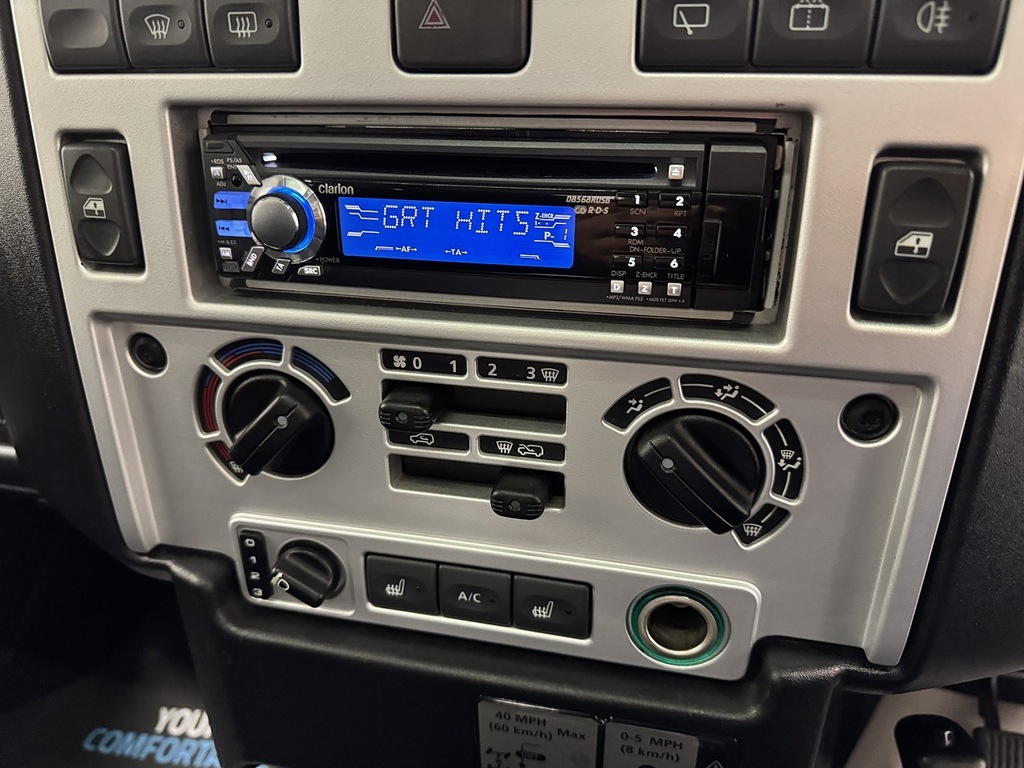 Land Rover Defender 90 Suv Green #15