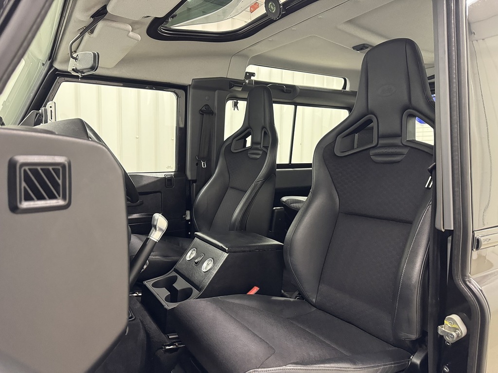Land Rover Defender 90 Suv Green #13