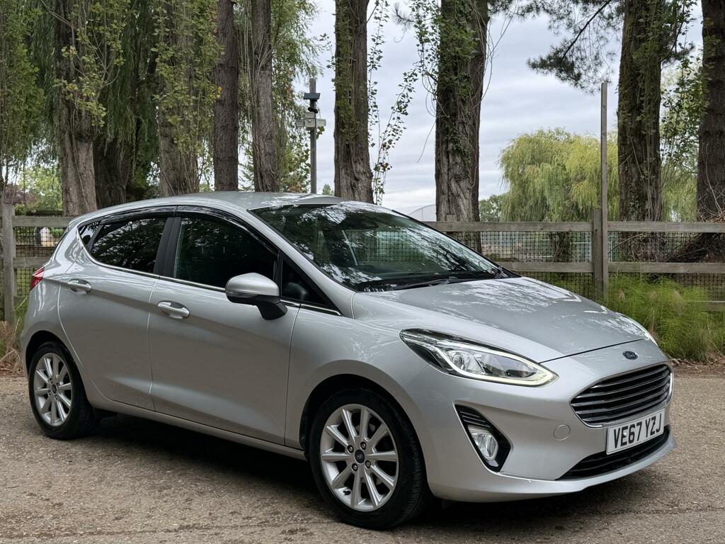 Ford Fiesta Titanium Silver #4