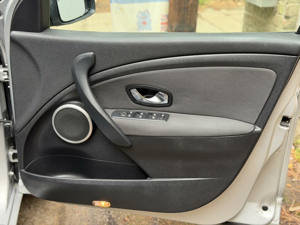 Renault Megane Dci Privilege Tomtom Coupe Red #18