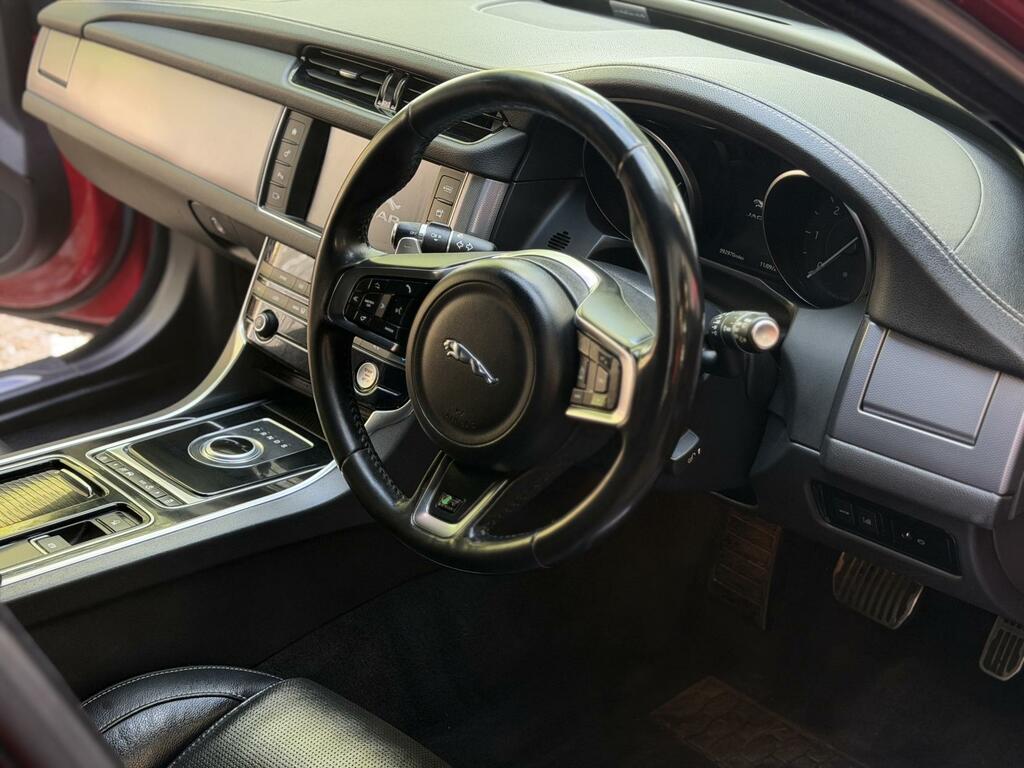 Jaguar XF 2.0D R-sport Sportbrake Euro 6 S Red #2