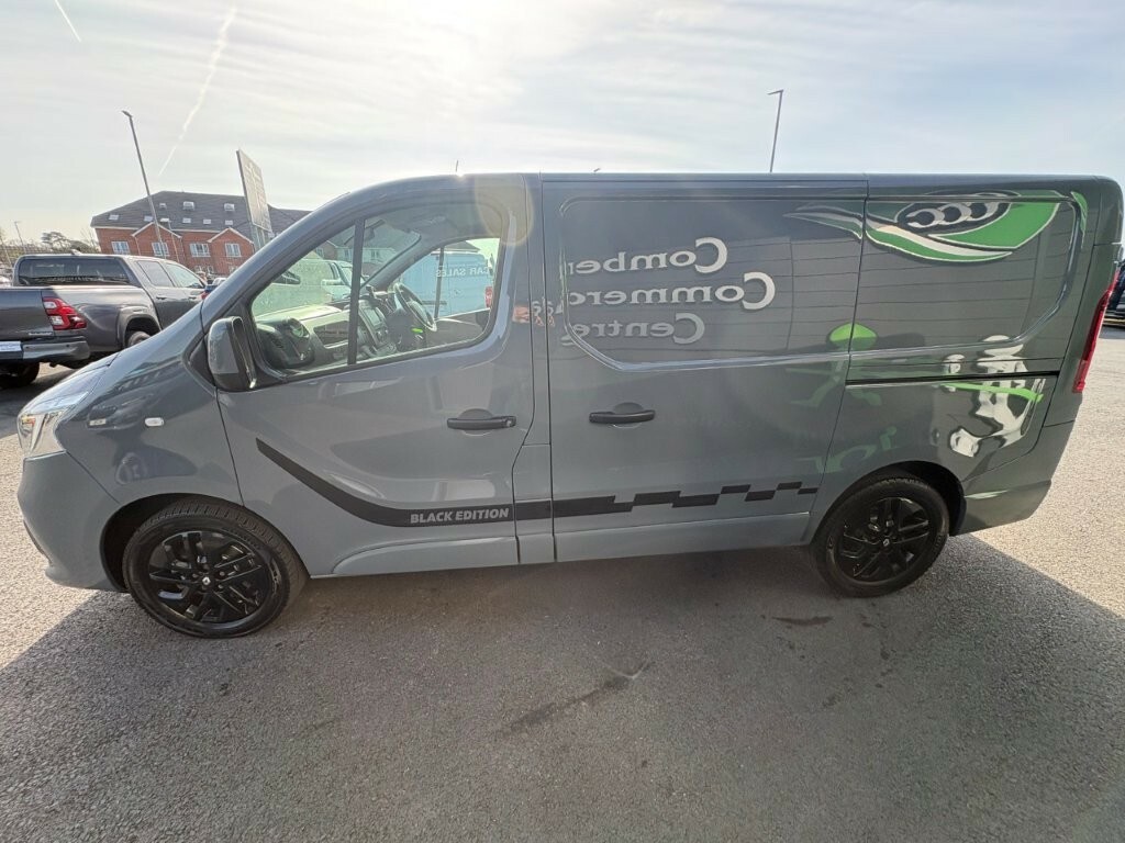 Renault Trafic 2.0 Dci Energy 28 Black Edition 145 Swb No Vat Black #3