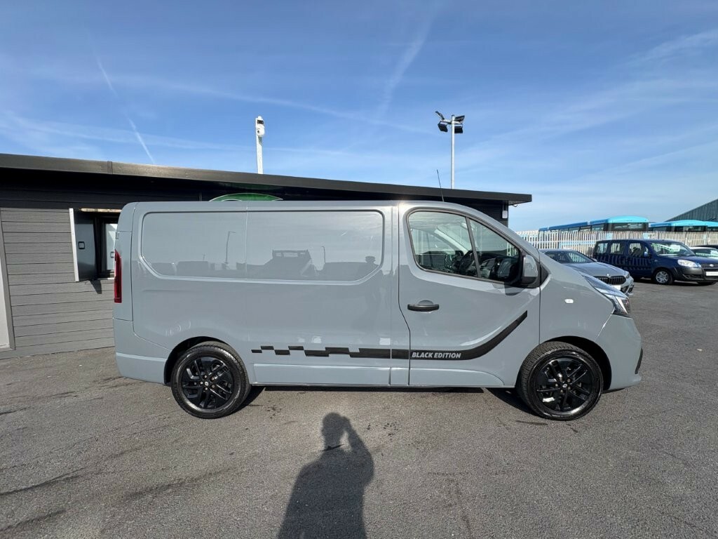 Renault Trafic 2.0 Dci Energy 28 Black Edition 145 Swb No Vat Black #6