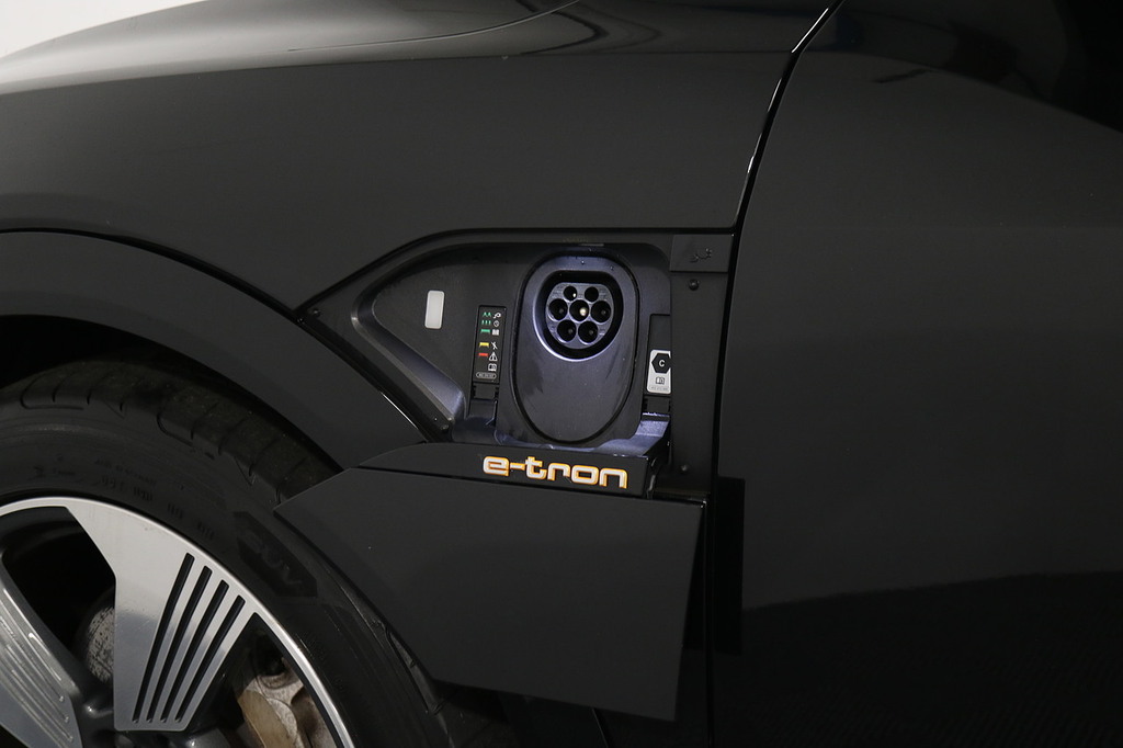 Audi E-Tron S S Line 55 Quattro Grey #9