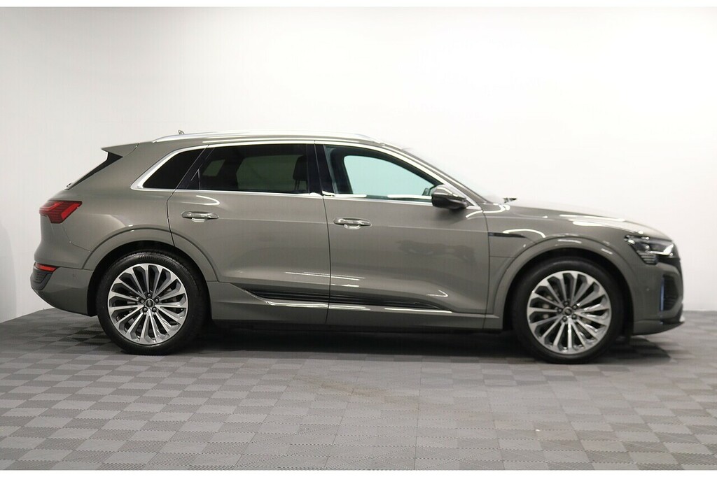 Audi Q8 e tron S Line Grey #6