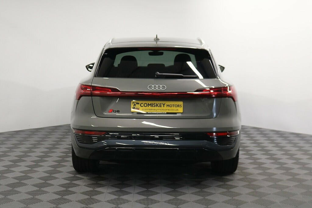 Audi Q8 e tron S Line Grey #4