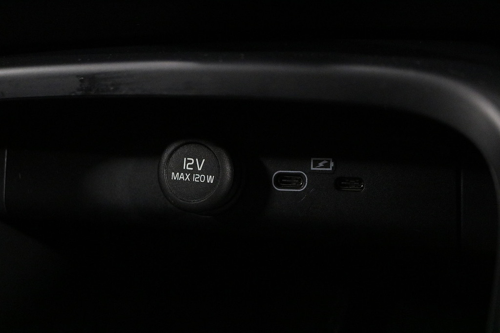 Volvo C40 69Kwh Plus Black #32
