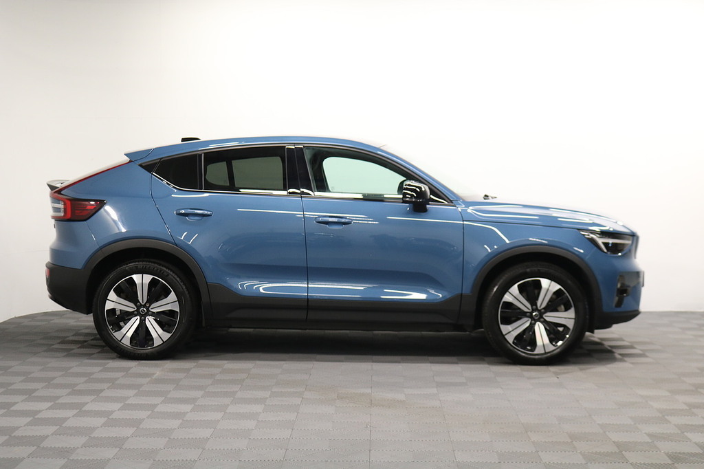 Volvo C40 69Kwh Plus Black #7