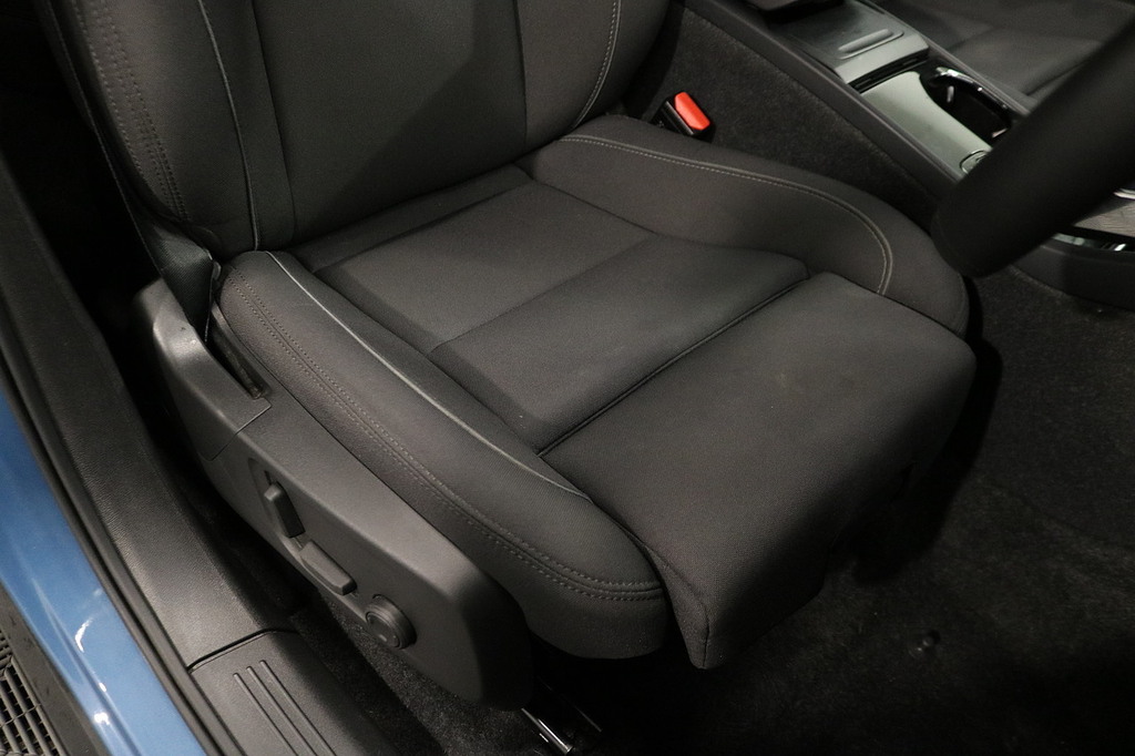 Volvo C40 69Kwh Plus Black #14
