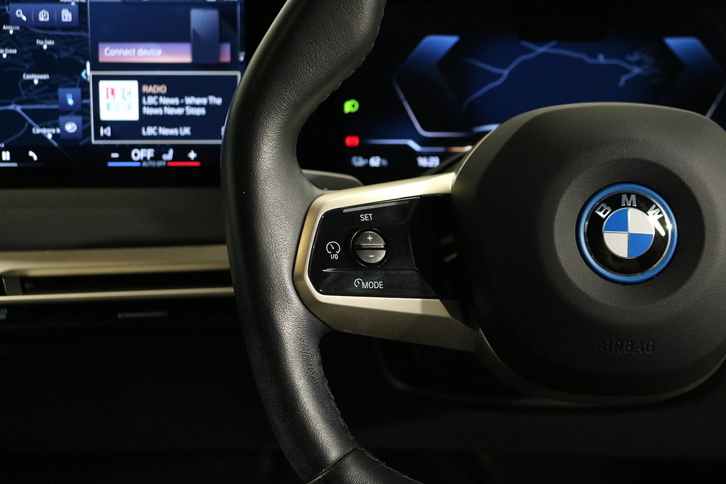 BMW iX M Sport Black #22