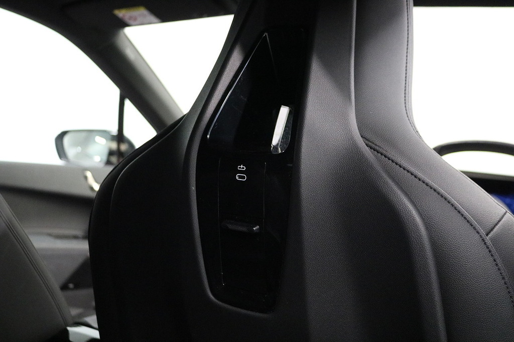 BMW iX M Sport Black #12