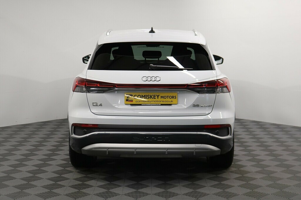 Audi Q4 E Tron S Line White #5