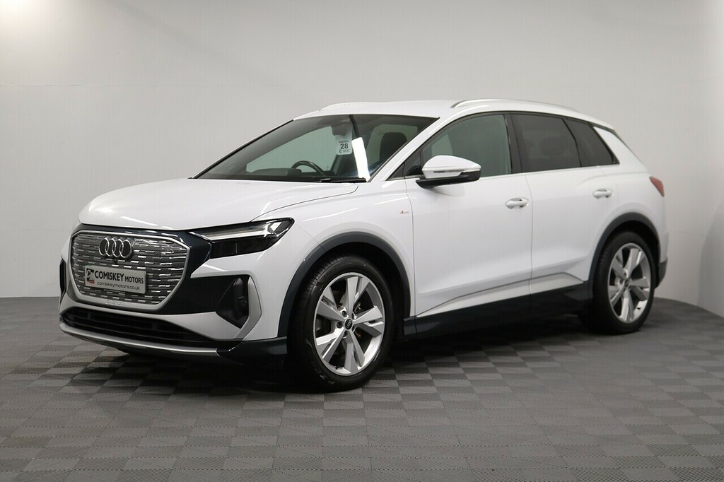 Audi Q4 E Tron S Line White #3