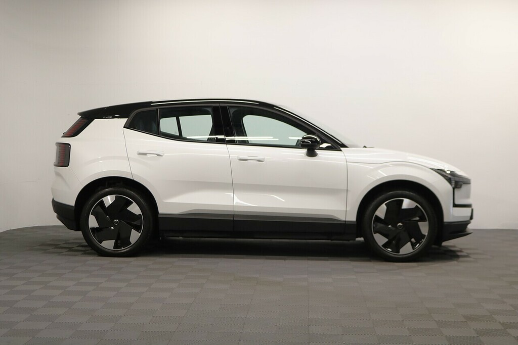 Volvo EX30 200Kw Sm Extended Range Plus 69Kwh White #7