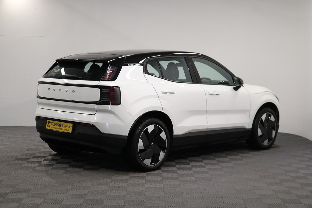 Volvo EX30 Twin Performance Plus White #6