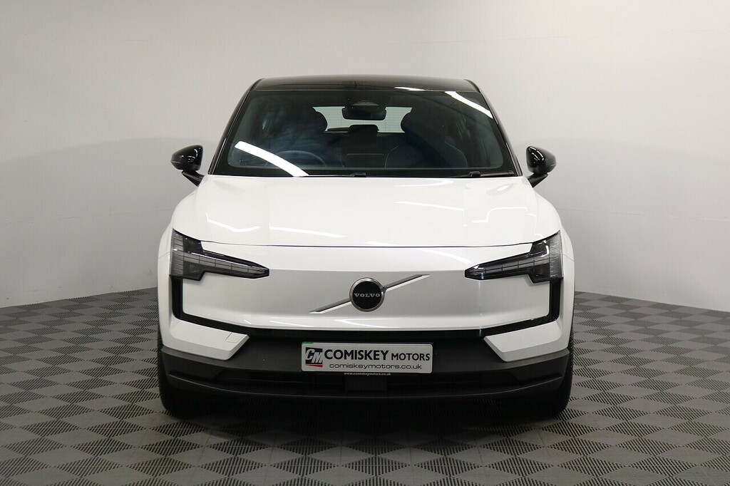 Volvo EX30 Twin Performance Plus White #2