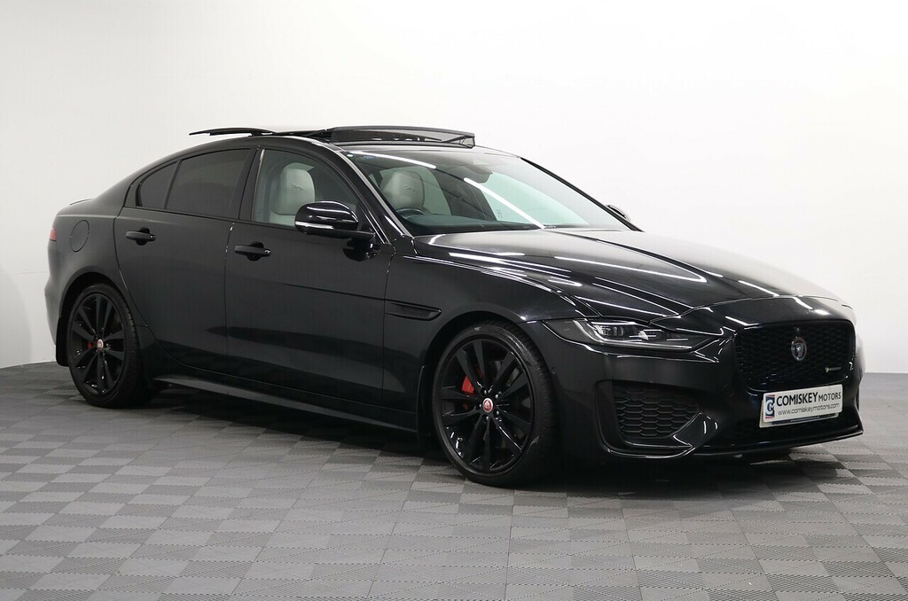 Jaguar XE D200 Mhev R-dynamic Black Black