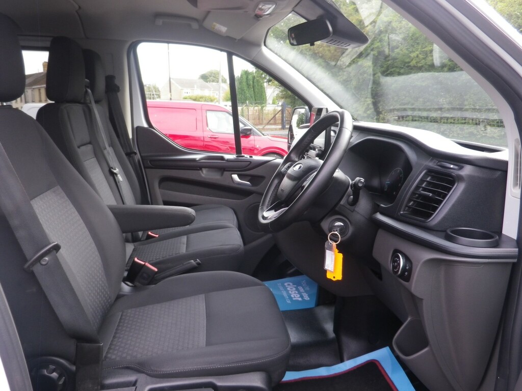 Ford Transit Custom 2.0 Transit Custom Trend 9 Seater Minibus 320 L2 FL73BTY White #5