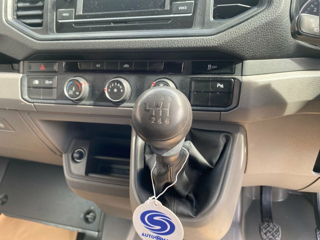 Volkswagen Crafter Panel Van White #14