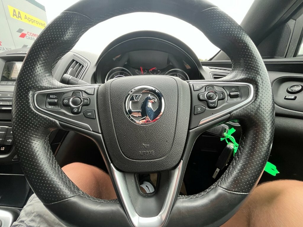Vauxhall Insignia Hatchback White #16