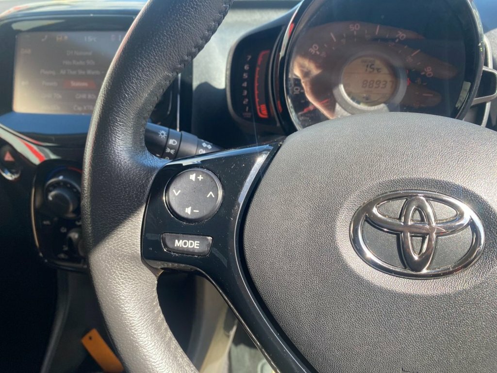 Toyota Aygo Move With Style 1.0 Vvt-i Multimode Red #9