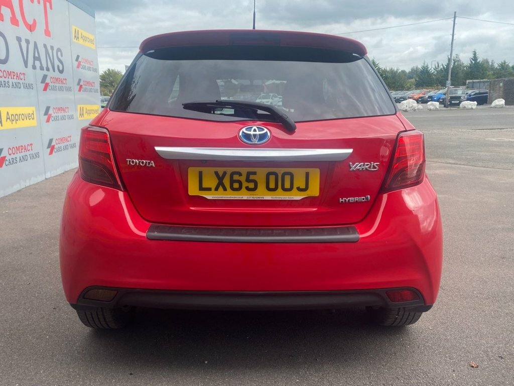 Toyota Yaris 1.5L Sport Red #6