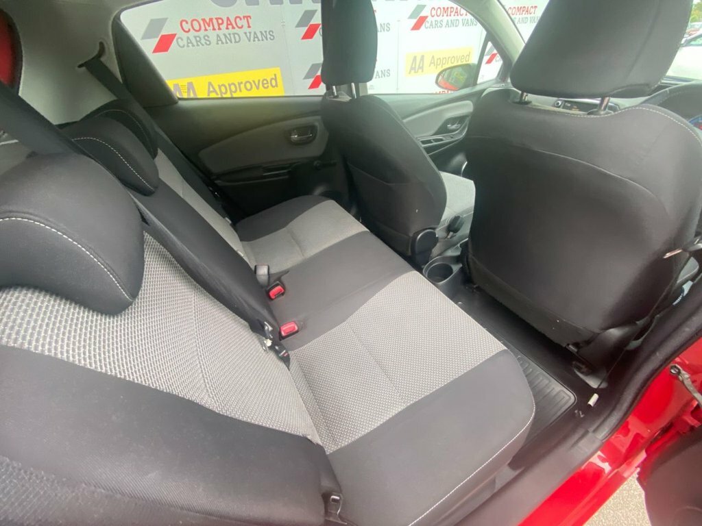 Toyota Yaris Hatchback Grey #20