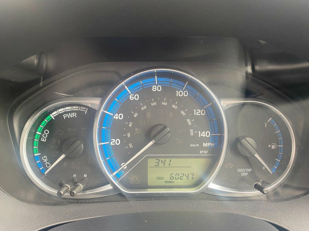 Toyota Yaris Hatchback Grey #7