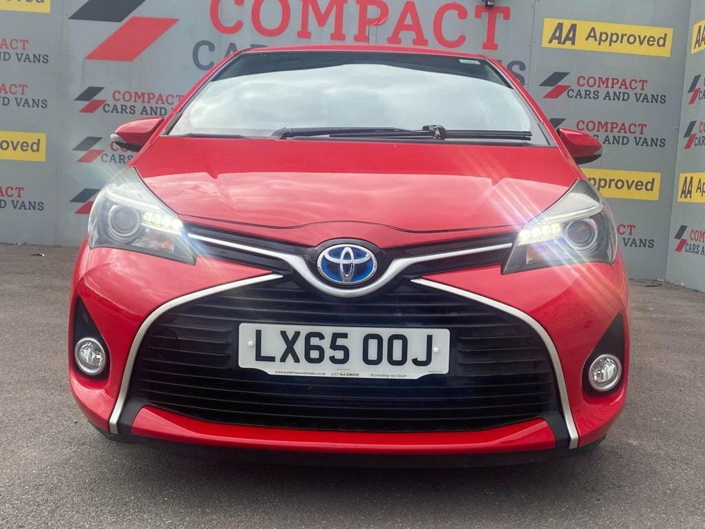 Toyota Yaris 1.5L Sport Red #3