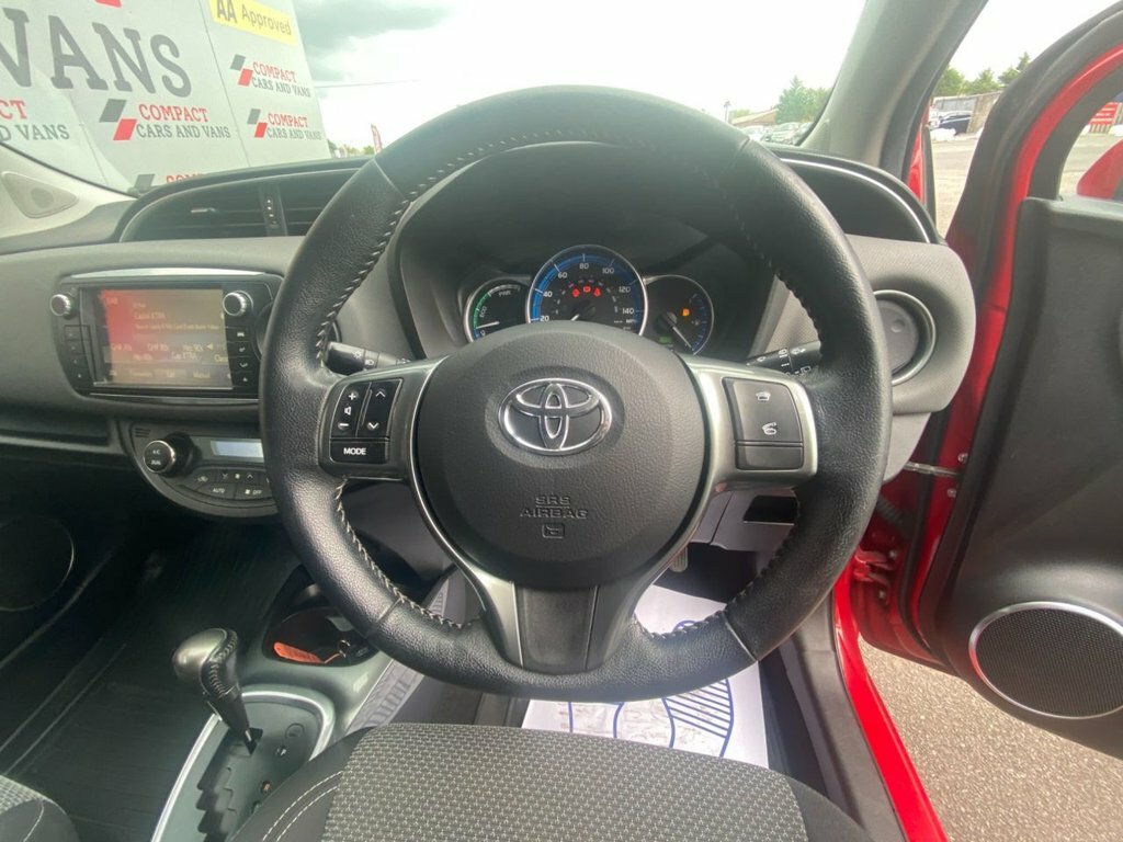 Toyota Yaris Hatchback Grey #8