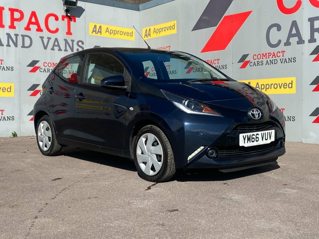 Toyota Aygo 1L X-play Blue