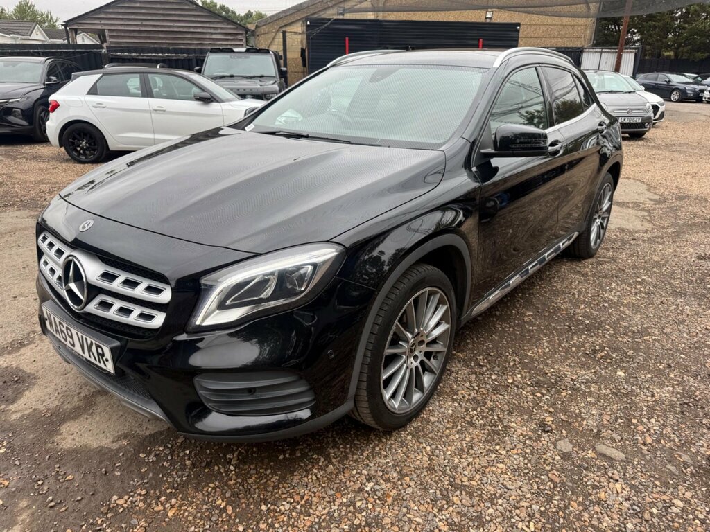 Mercedes-Benz GLA Class 1.6 Gla180 Amg Line Edition 7G-dct Euro 6 Ss Black