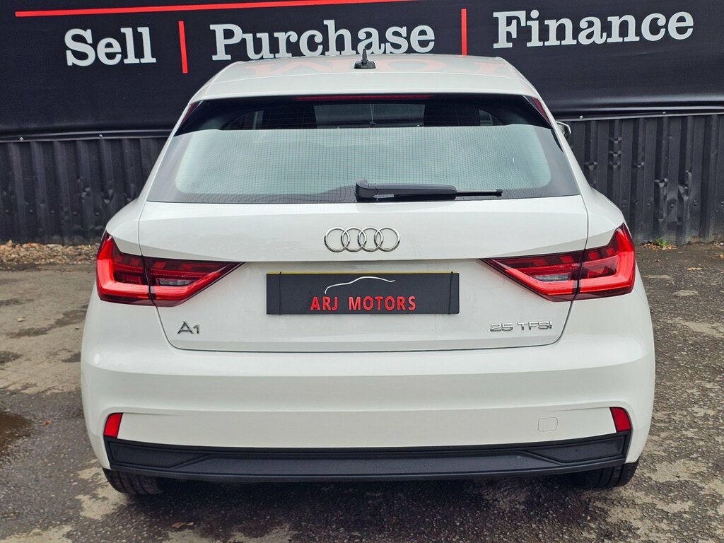 Audi A1 1.0 Tfsi 25 Technik Sportback Euro 6 Ss White #6